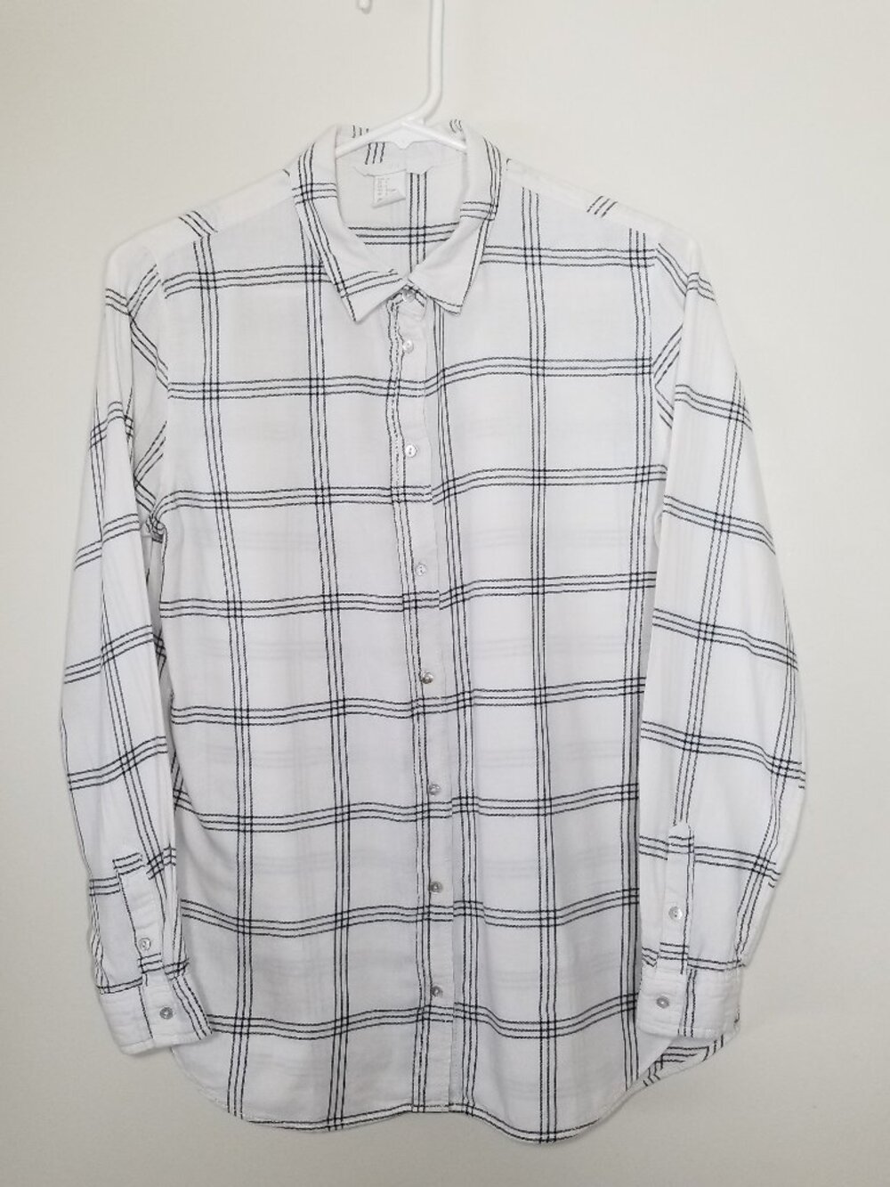 H&M Women's Long Sleeve Full Button Down Plaid Collared Shirt Size 4